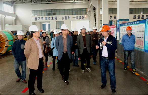 2015年11月21日，市光華高中黨員、教師來上上電纜參觀